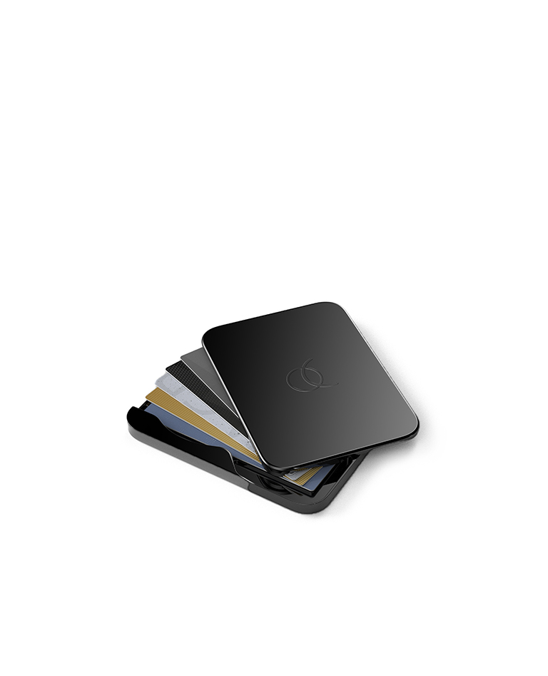 <font color="#ccae84" size="2">Technology </font><br><br><font size="3"><strong>ARC </strong></font><br><br>Arc Vault MagSafe Card Holder - Onyx Black